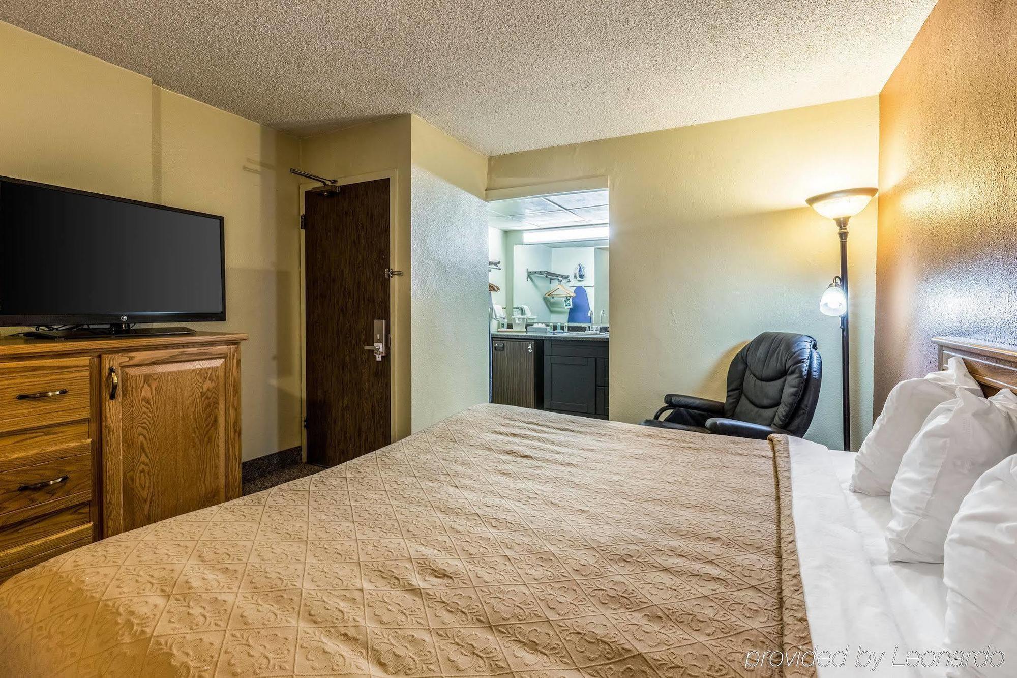 Quality Inn Omaha Exterior photo